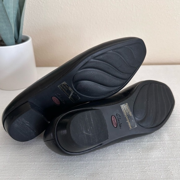 New Clarks Active Air Black Leather Stitched Loafers Women’s 8.5N - Picture 12 of 12